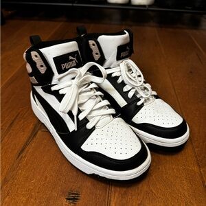 Puma Women’s Black, White, and Pink High-Top Sneakers | Size 7 | VGUC